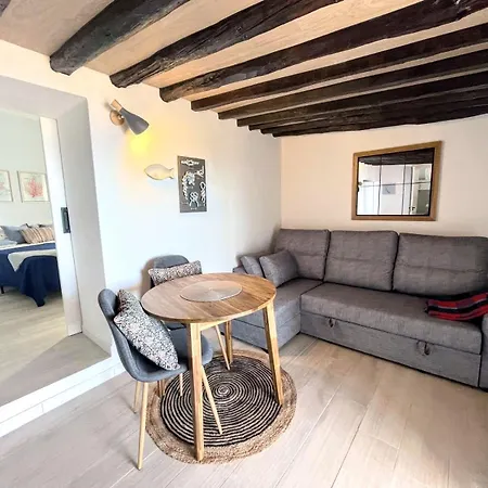 Casa De Leo Apartment *